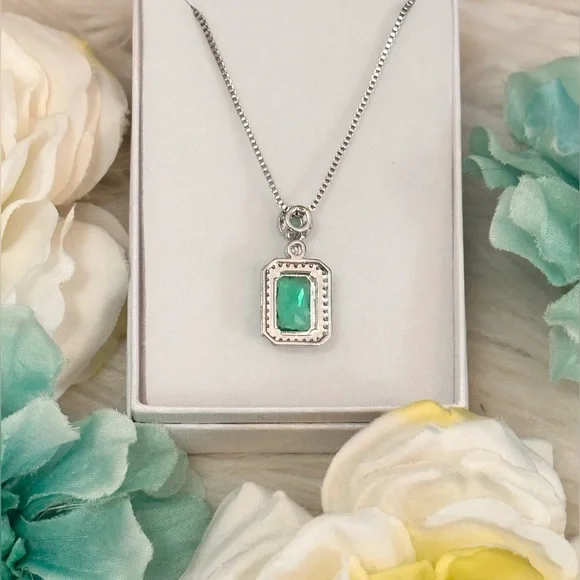 Octagon Emerald Green Emerald Cut Gemstone Necklace W/ Micro Pave Diamonds NEW! - Picture 3 of 4